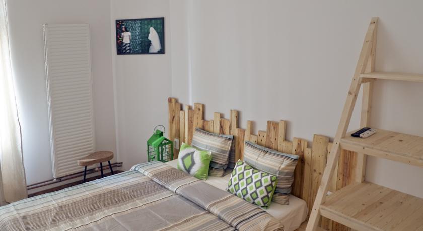 Hostel Victoria Poshtel Bukarest Zimmer foto